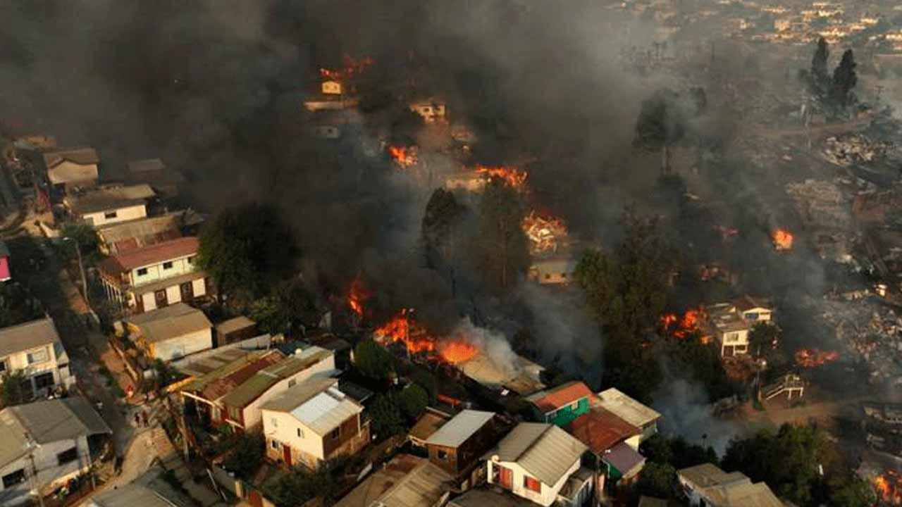 চিলিতে ভয়াবহ দাবানলে নিহত ১৮, জরুরি অবস্থা ঘোষণা