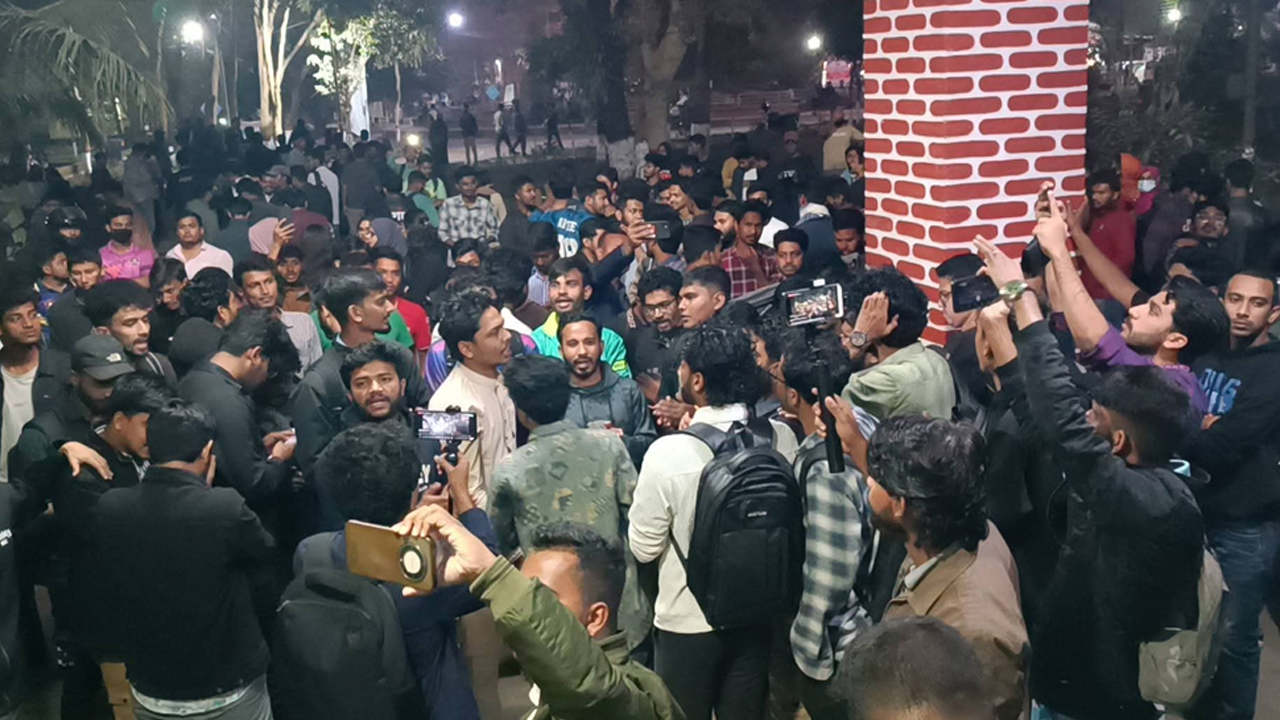 অবশেষে গভীর রাতে মুক্ত হলেন শাবিপ্রবি উপাচার্য