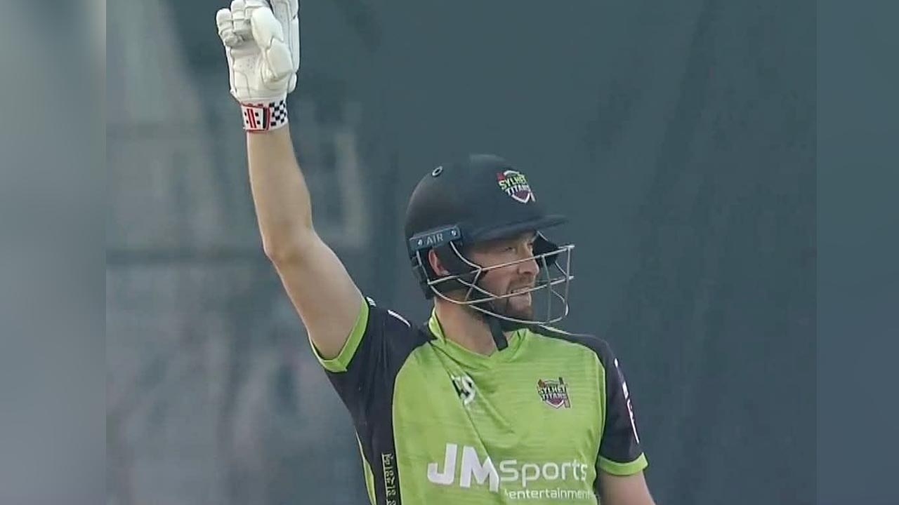 শেষ বলের ছক্কায় রংপুরকে বিদায় করে কোয়ালিফায়ারে সিলেট