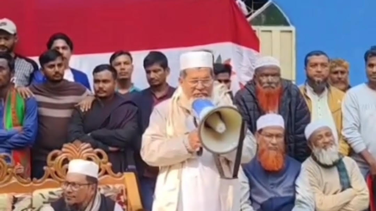 ছেলের প্রতীক শাপলা কলি, বাবা ভোট চাইছেন ধানের শীষে