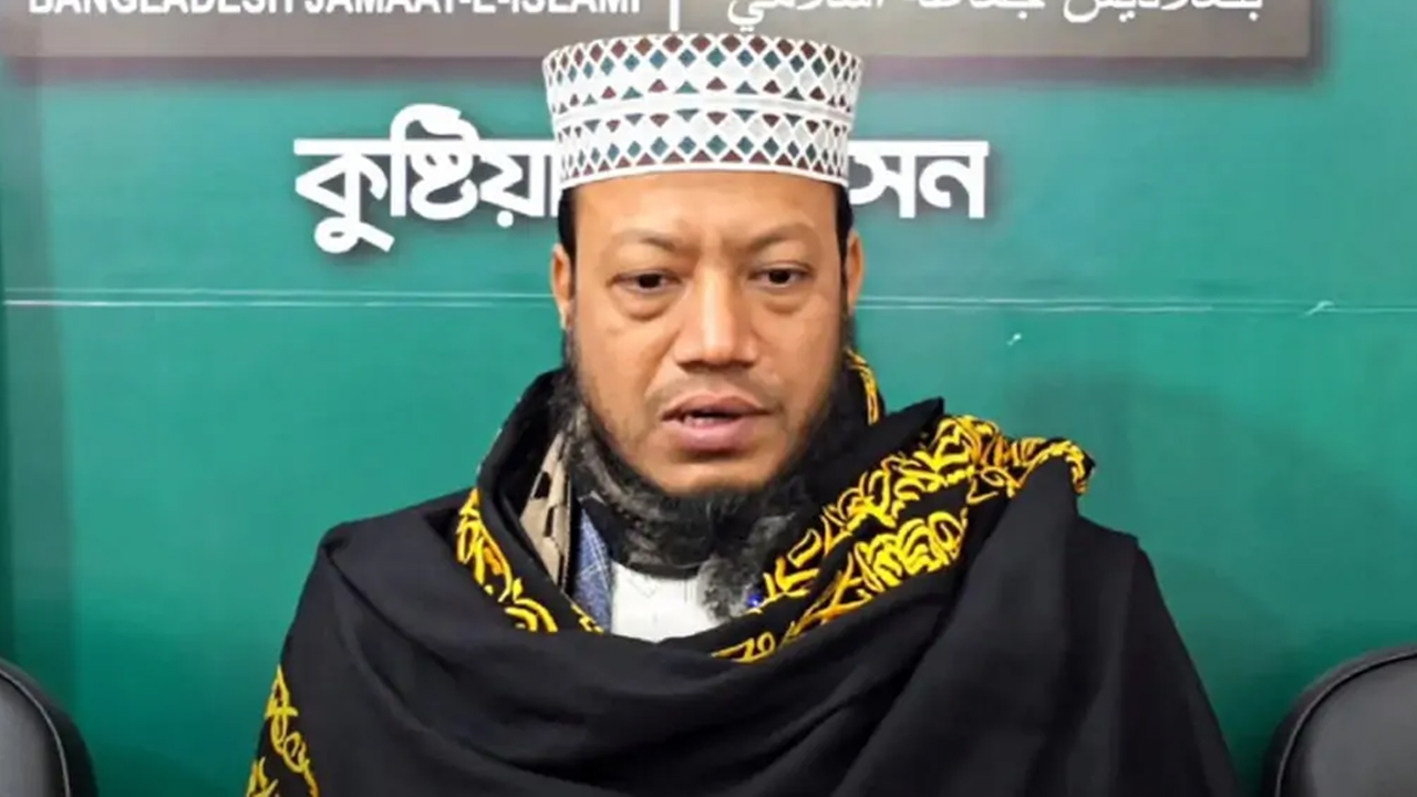 আমির হামজার বিরুদ্ধে এবার ঝিনাইদহ আদালতে মামলা