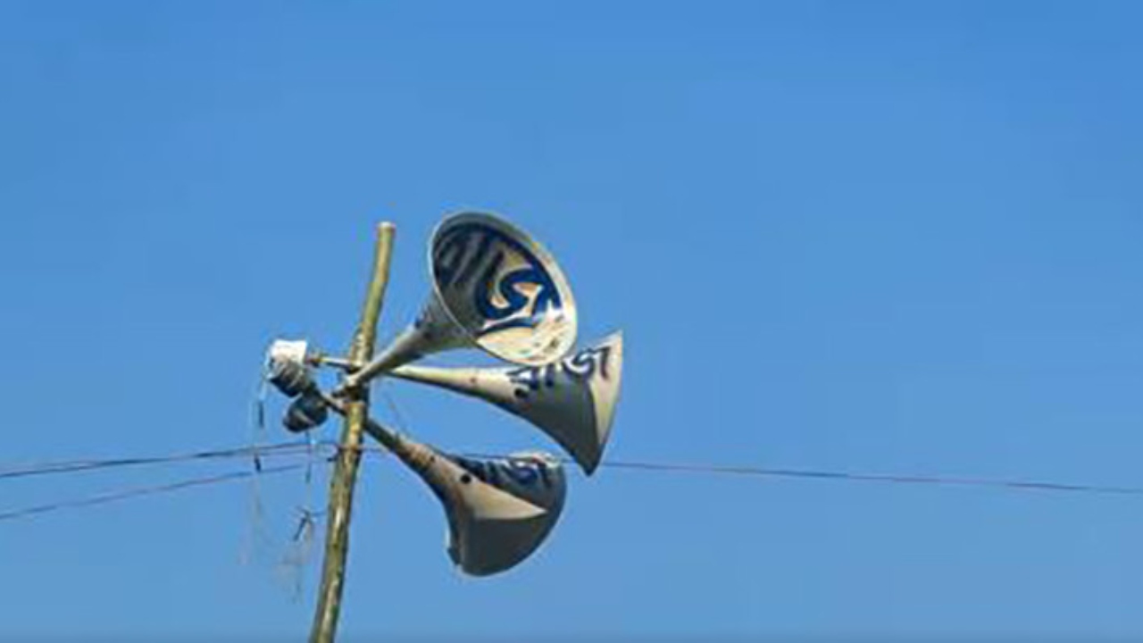 বিএনপির সমাবেশস্থল থেকে ১৮টি মাইক ও পাঁচ কয়েল তার চুরি