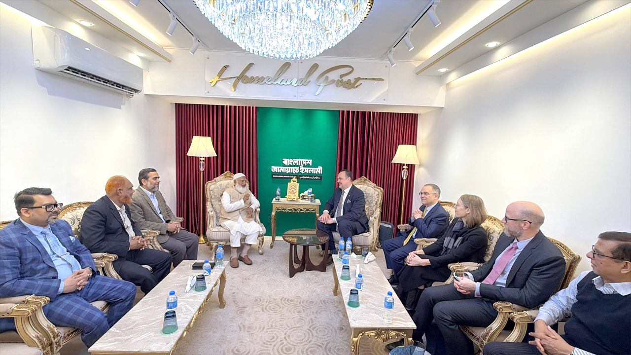 জামায়াত আমিরের সঙ্গে মার্কিন রাষ্ট্রদূতের সৌজন্য সাক্ষাৎ