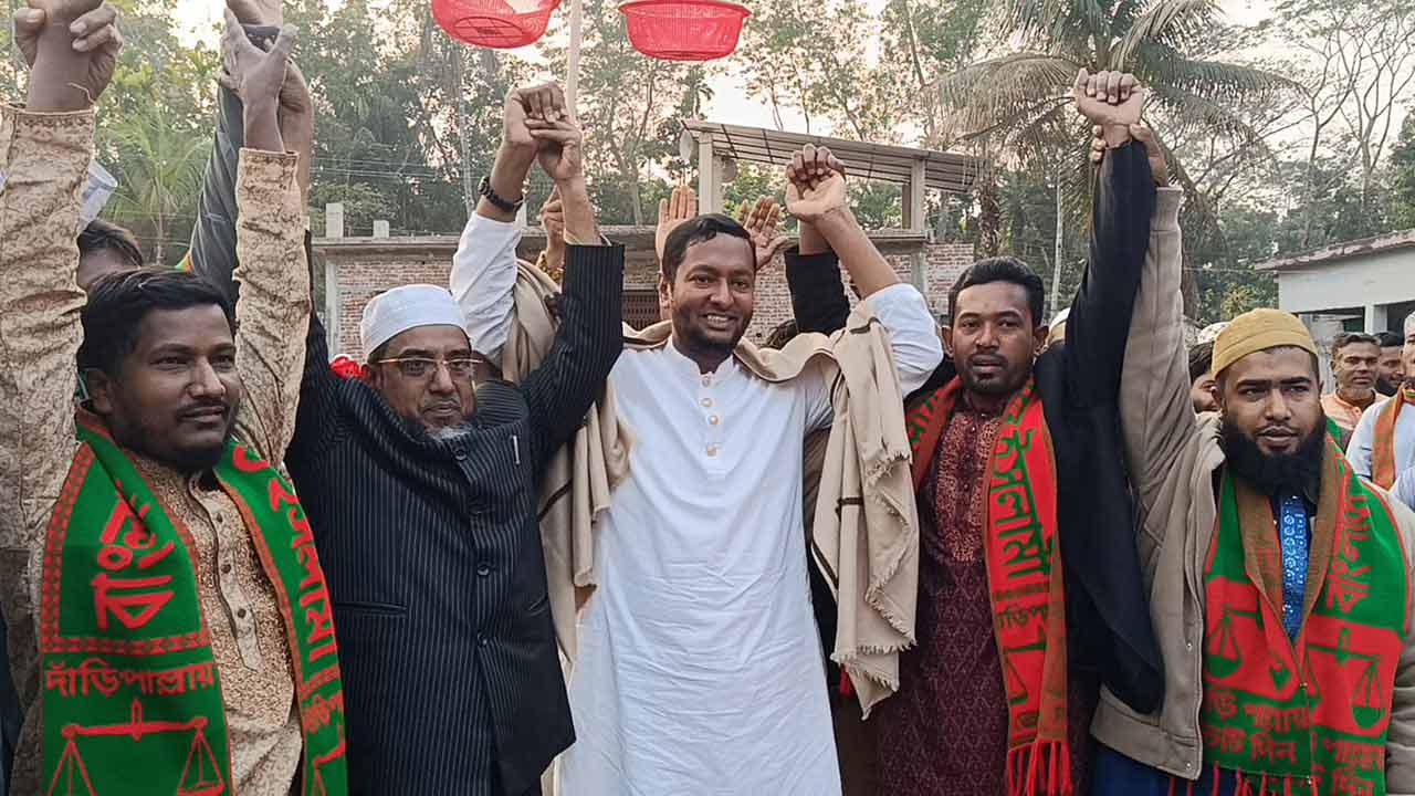 ঝালকাঠিতে গণঅধিকার নেতাসহ অর্ধশতাধিক নেতা-কর্মী জামায়াতে যোগদান