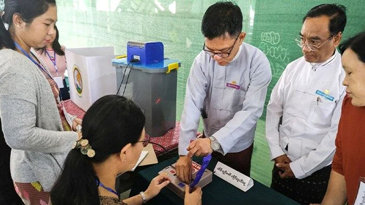 মিয়ানমারে বিতর্কিত নির্বাচনের সময় বিমান হামলায় নিহত ১৭০: জাতিসংঘ