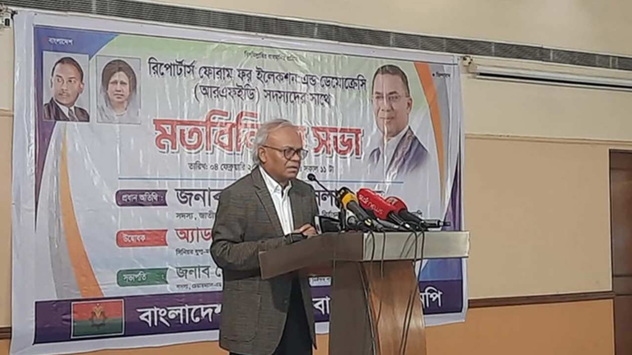 ধর্মের নামে দেশে আবার ফ্যাসিবাদ মাথাচাড়া দিয়ে উঠতে পারে: রিজভী