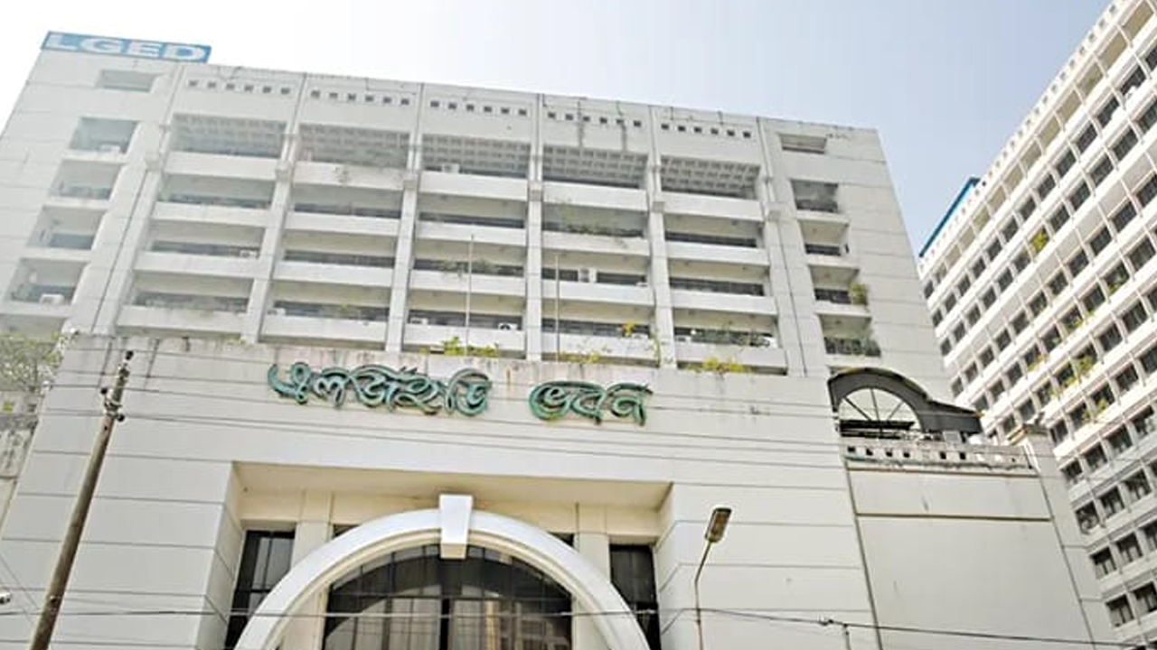 অসত্য সংবাদ প্রচার বন্ধে তথ্য মন্ত্রণালয় ও প্রেস কাউন্সিলকে এলজিইডির চিঠি
