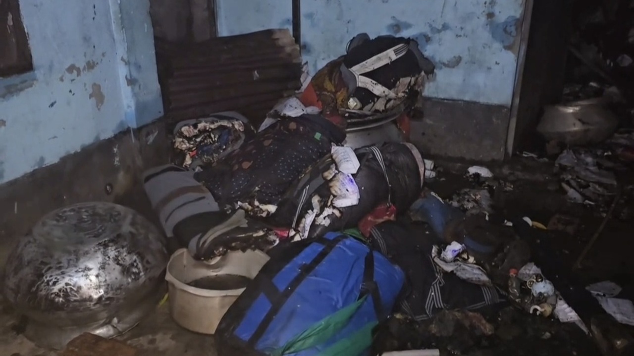 রূপগঞ্জে মাদ্রাসায় ভয়াবহ অগ্নিকাণ্ড, ১০টি কক্ষ পুড়ে ছাই&nbsp;