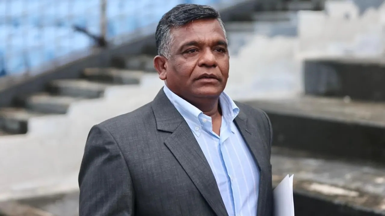 হঠাৎ পাকিস্তান গেলেন বিসিবি সভাপতি