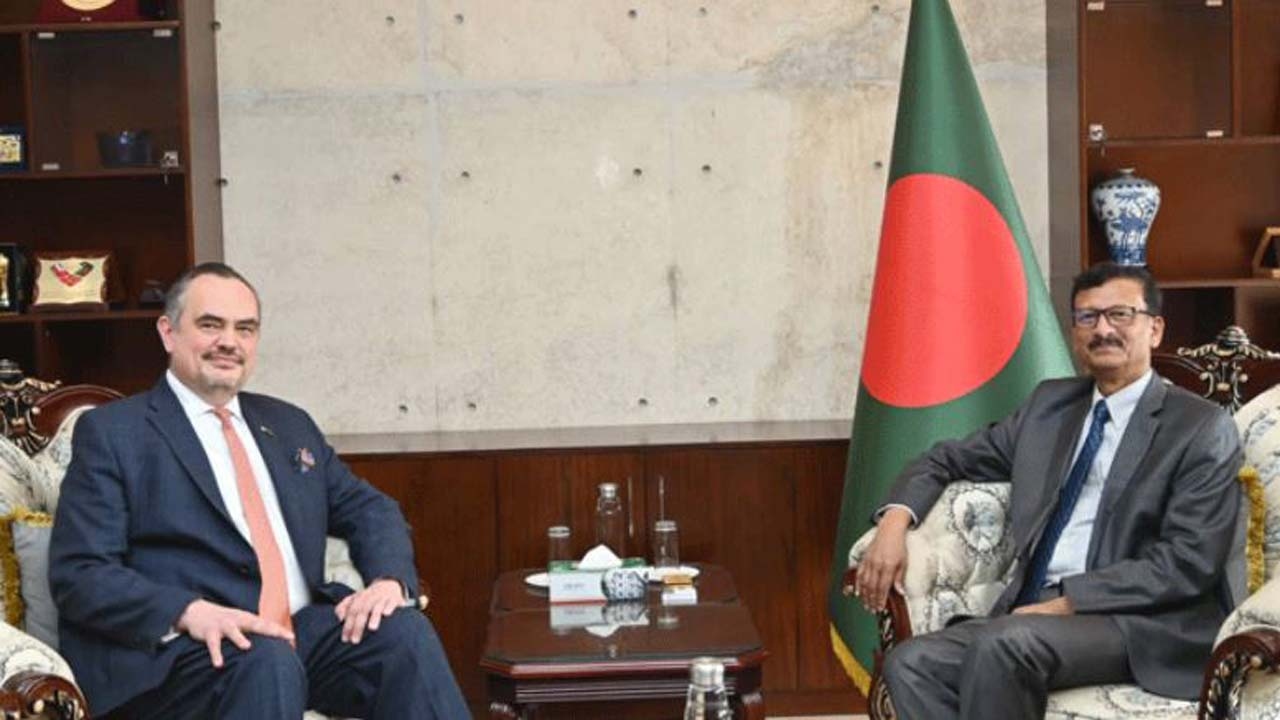 পররাষ্ট্র উপদেষ্টার সঙ্গে মার্কিন রাষ্ট্রদূতের সাক্ষাৎ