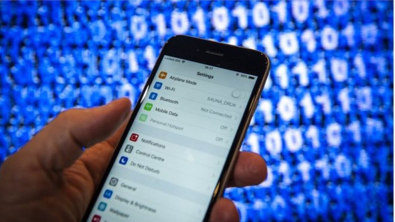 নির্বাচনে মোবাইল নেটওয়ার্ক ও ইন্টারনেট সচল রাখতে বিশেষ টিম