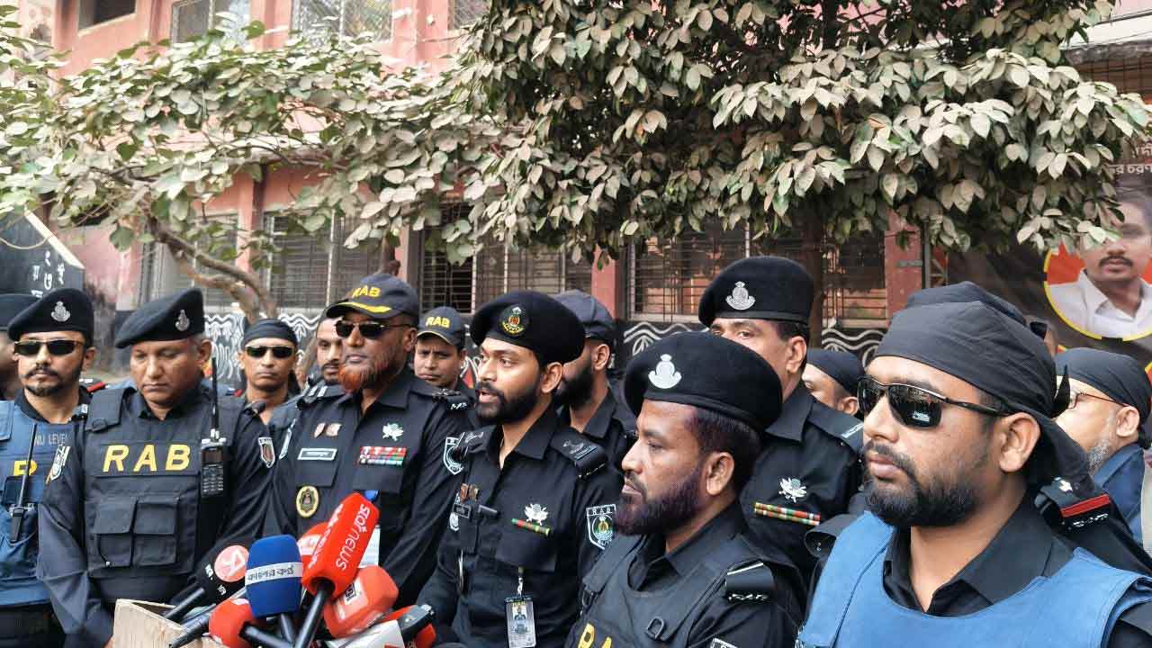 ঝুঁকিপূর্ণ কেন্দ্রের দায়িত্ব প্রিজাইডিং অফিসার ও নির্বাচন কমিশনের