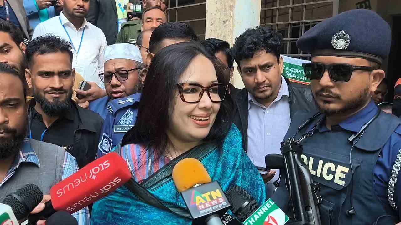 ব্রাহ্মণবাড়িয়া-২ আসনে কেন্দ্র দখল ও সিল মারার অভিযোগ রুমিন ফারহানার