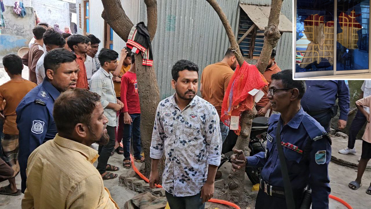 তুচ্ছ ঘটনাকে কেন্দ্র করে বাড়িঘরে হামলা ও লুটপাটের অভিযোগ