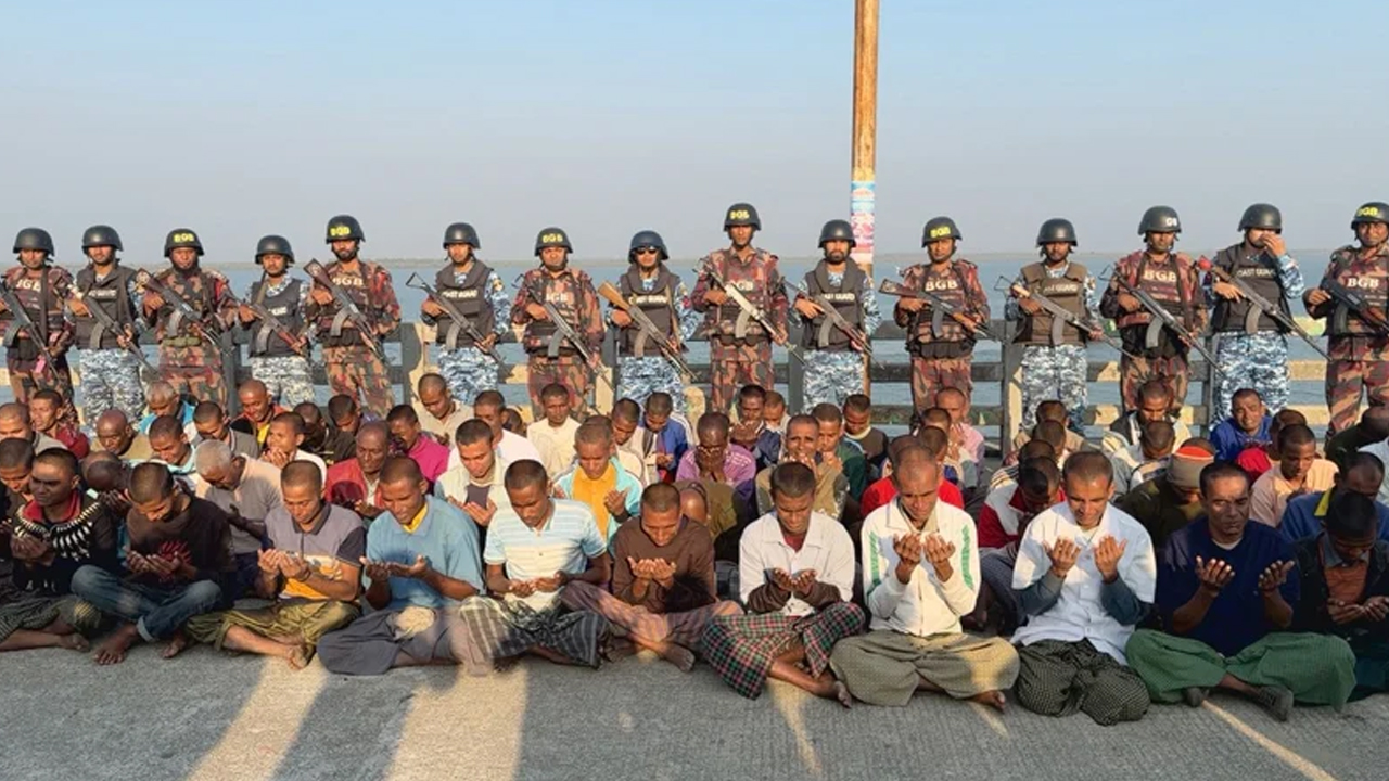 আরাকান আর্মির কাছ থেকে ফিরলেন ৭৩ জেলে