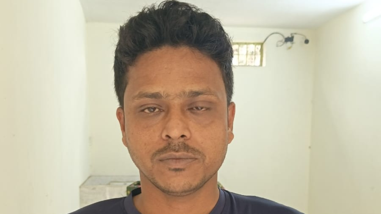 মানিকগঞ্জে ৪০০ পিস ইয়াবাসহ চিহ্নিত মাদক কারবারি গ্রেপ্তার