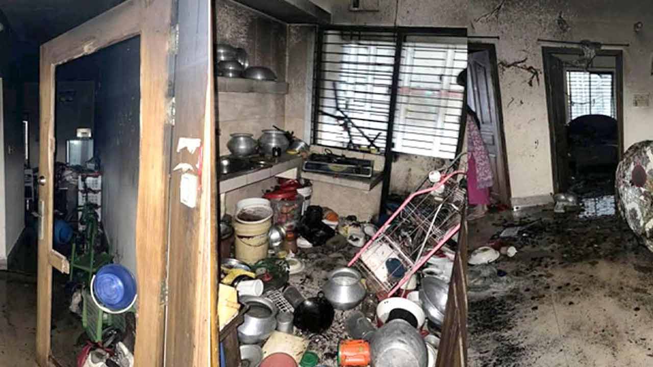 চট্টগ্রামে গ্যাস বিস্ফোরণে দগ্ধ ৯ জনের মধ্যে ২ জনের মৃত্যু