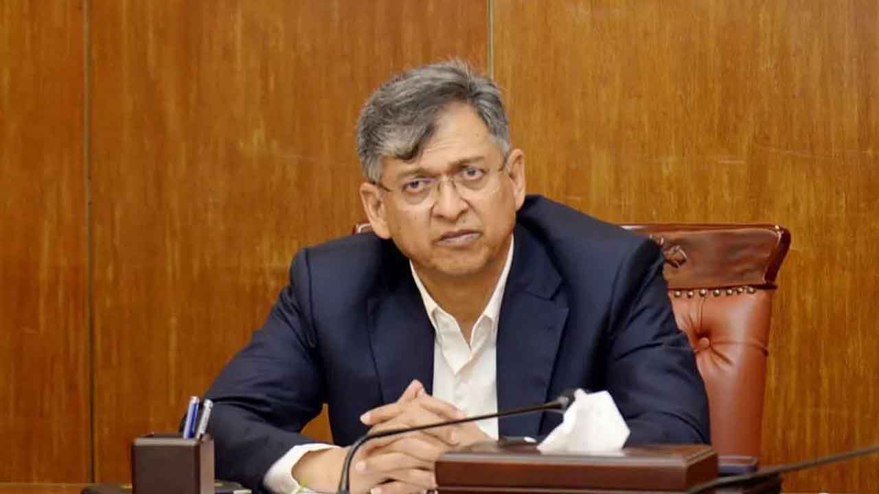 পুলিশ সার্জেন্টের শূন্য পদে ও ১০ হাজার কনস্টেবল নেওয়া হবে: স্বরাষ্ট্রমন্ত্রী