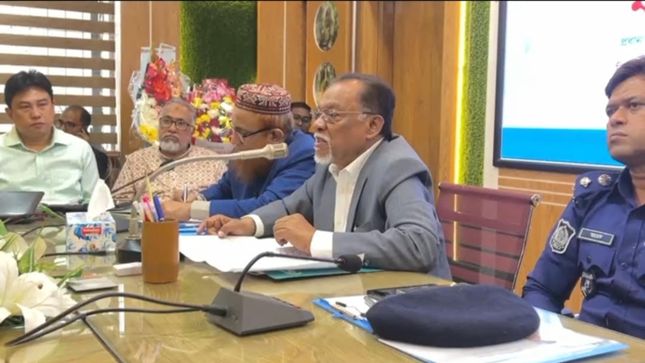 প্রধানমন্ত্রী তার পরিকল্পনা বাস্তবায়নে সক্রিয়, দক্ষ ও নিরপেক্ষ প্রশাসন নিশ্চিত করার তাগিদ