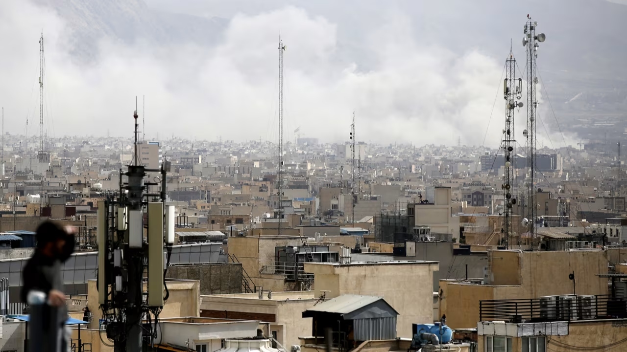 যুক্তরাষ্ট্র-ইসরায়েলের হামলার জবাবে &lsquo;কর্তৃত্বের সঙ্গে&rsquo;  জবাব দেবে ইরান: পররাষ্ট্র মন্ত্রণালয়