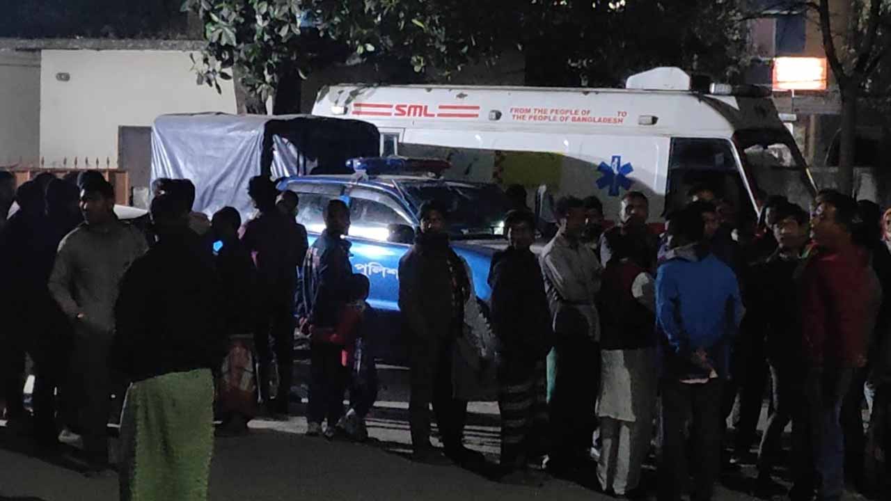 ঠাকুরগাঁওয়ে মোটরসাইকেল-মাহিন্দ্র মুখোমুখি সংঘর্ষে নিহত ২