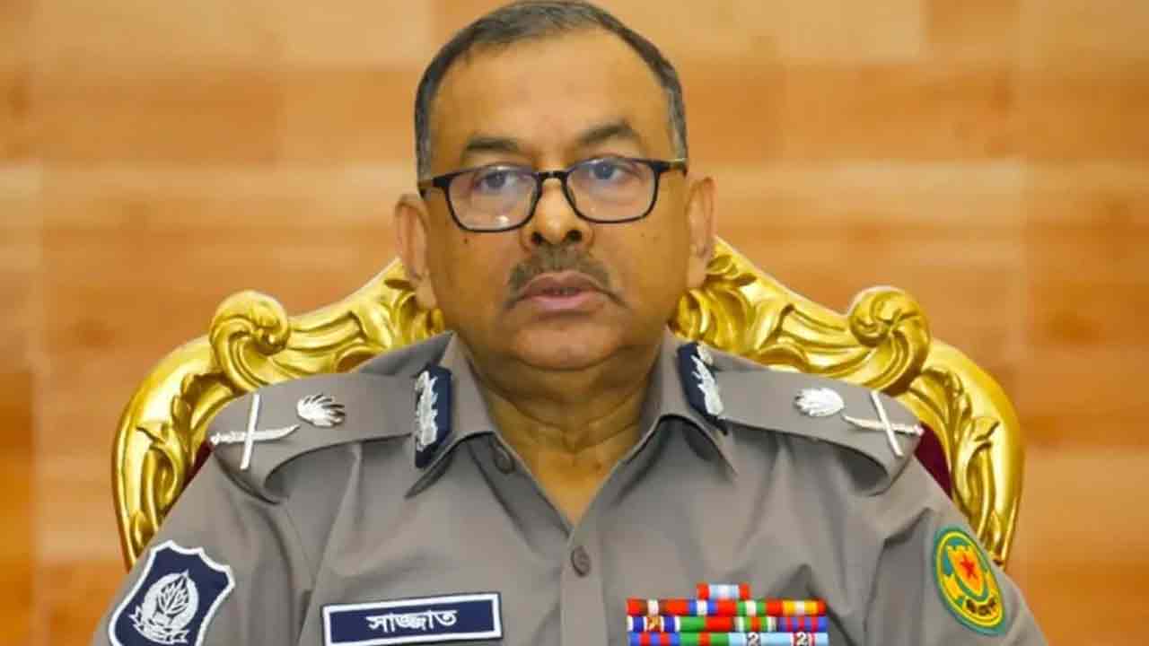 ডিএমপি কমিশনার সাজ্জাতের নিয়োগ বাতিল