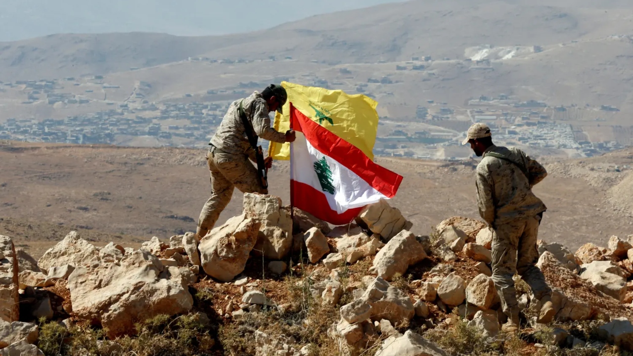 হিজবুল্লাহর সামরিক কার্যক্রম নিষিদ্ধ করলো লেবানন