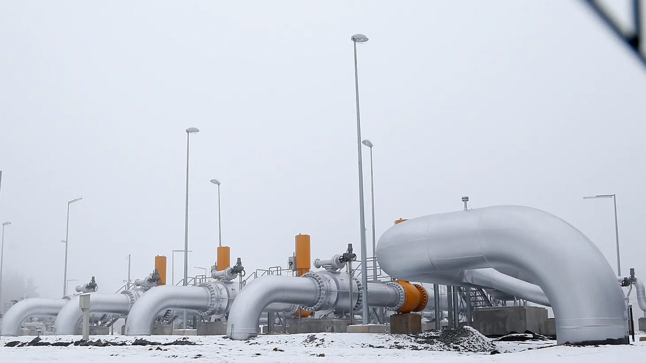 মধ্যপ্রাচ্যে সংঘাতের জেরে ইউরোপে গ্যাসের দাম বেড়েছে ৫০ শতাংশ