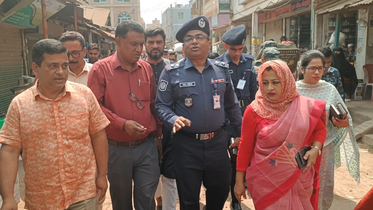 ব্রাহ্মণবাড়িয়ায় নিত্যপণ্যের বাজারে ভ্রাম্যমাণ আদালতের অভিযান