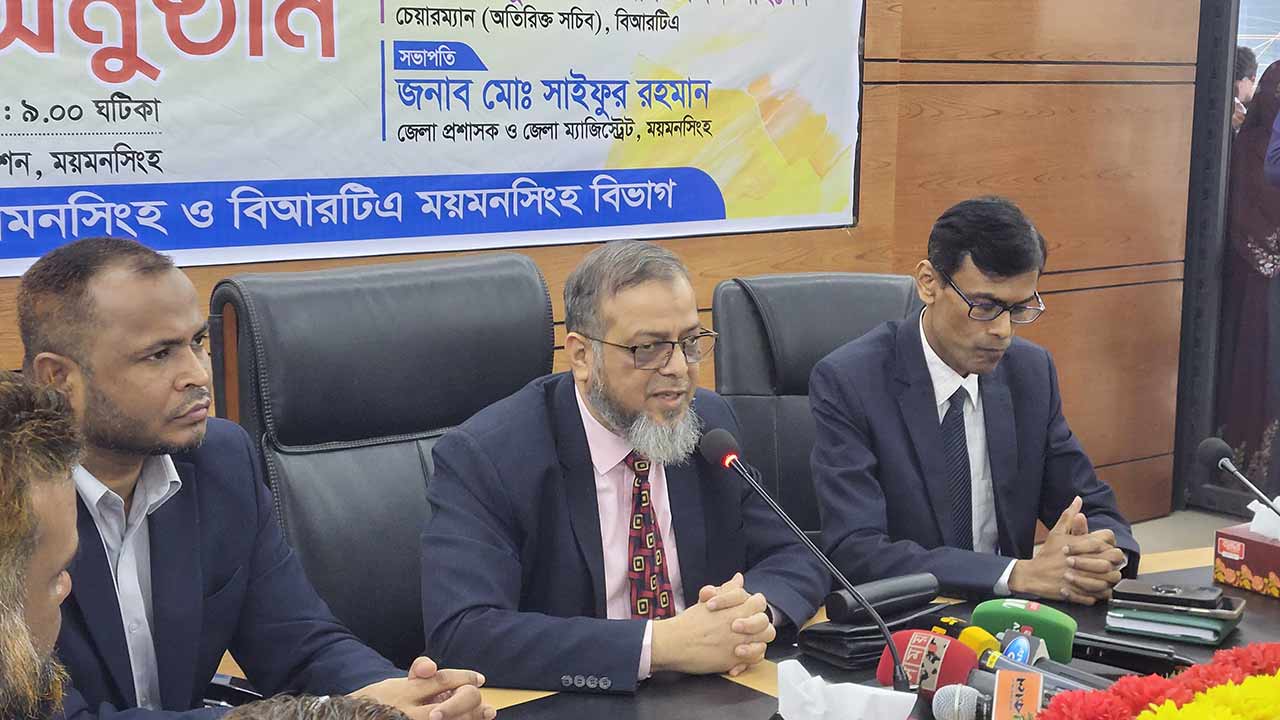 চালকদের অতিরিক্ত কর্মঘণ্টায় সড়ক দুর্ঘটনা বাড়ছে: বিআরটিএ চেয়ারম্যান