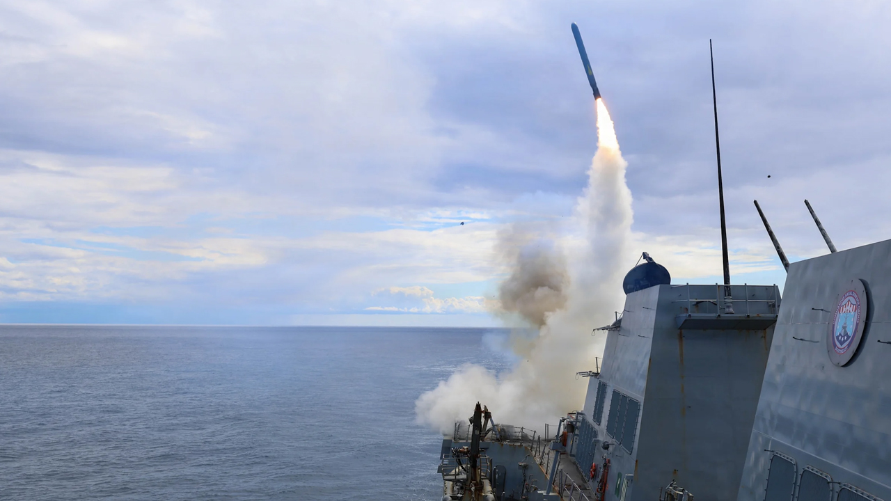 ৩০টিরও বেশি ইরানি যুদ্ধজাহাজ ধ্বংসের দাবি যুক্তরাষ্ট্রের