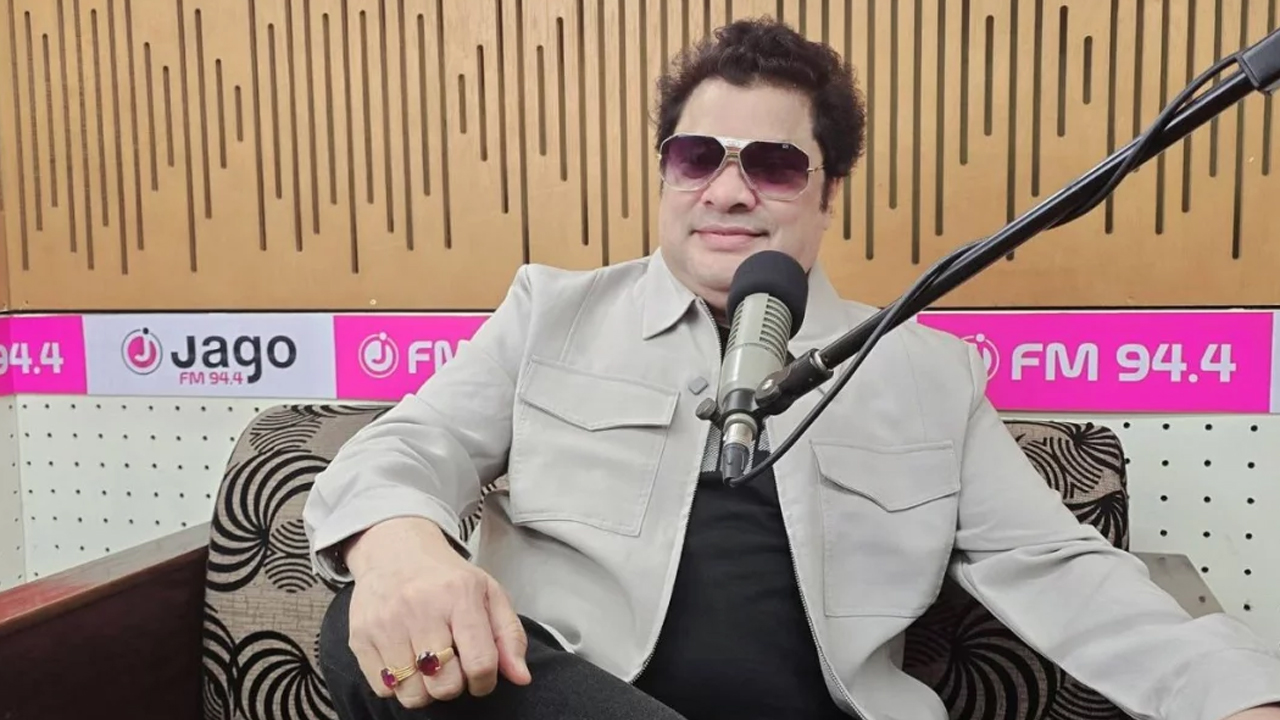 ইন্টারভিউ থেকে বিরত থাকতে চাই, বলি একটা লিখে আরেকটা: রবি চৌধুরী