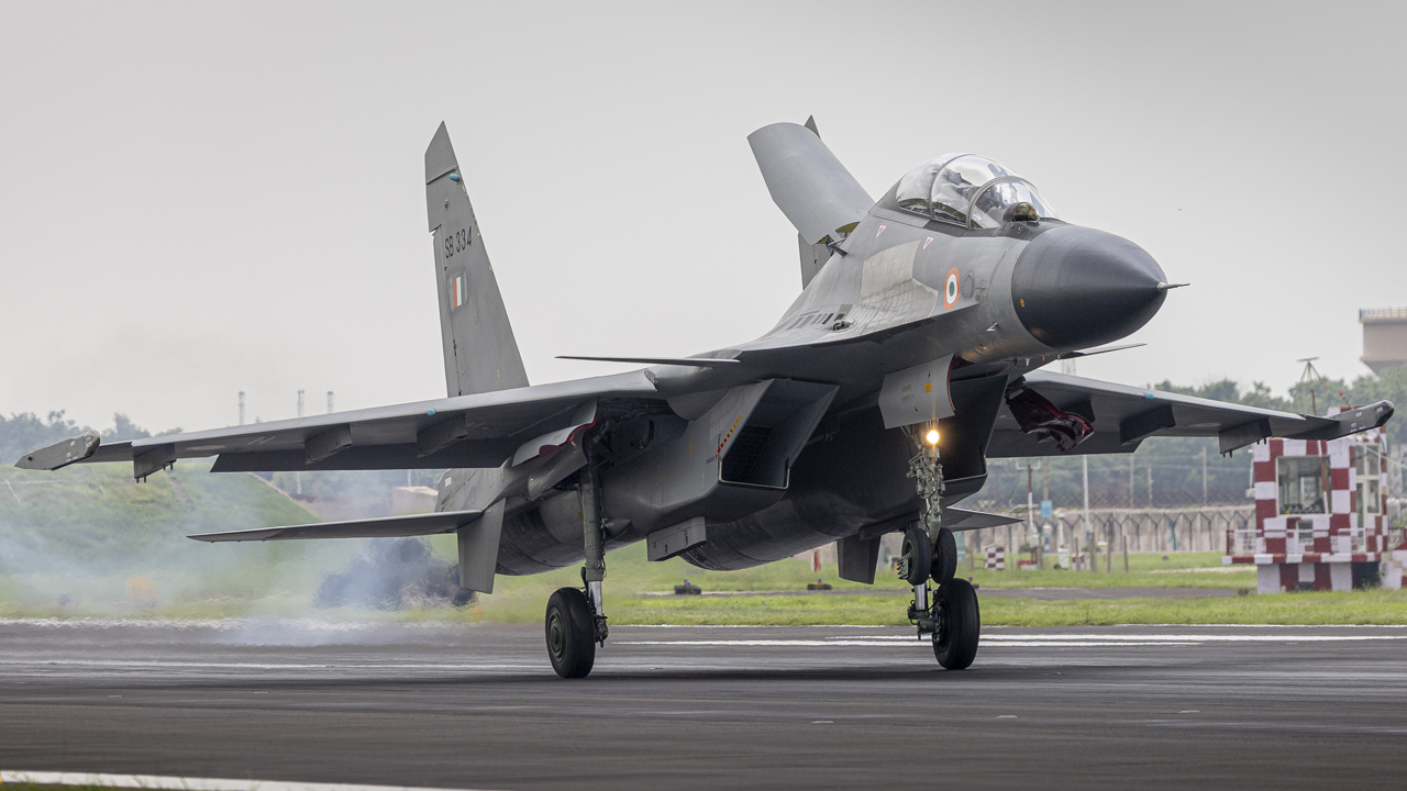 ফের ভারতীয় যুদ্ধবিমান বিধ্বস্ত, ২ পাইলট নিহত