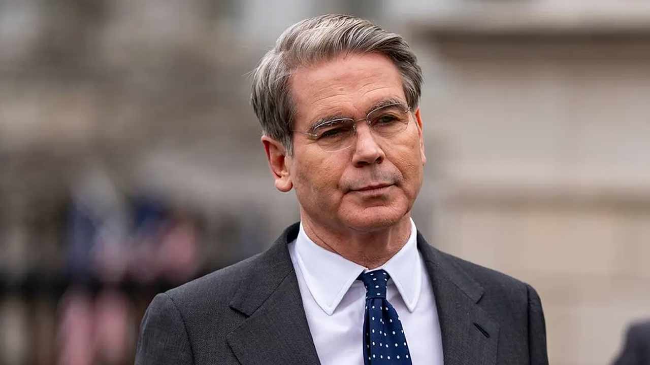 ইরানে এযাবৎকালের &lsquo;বৃহত্তম বোমাবর্ষণ&rsquo; হবে আজ রাতে: মার্কিন অর্থমন্ত্রী