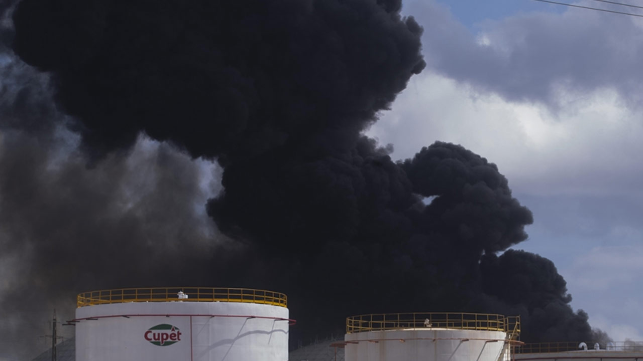 কুয়েতের আন্তর্জাতিক বিমানবন্দরে ড্রোন হামলা