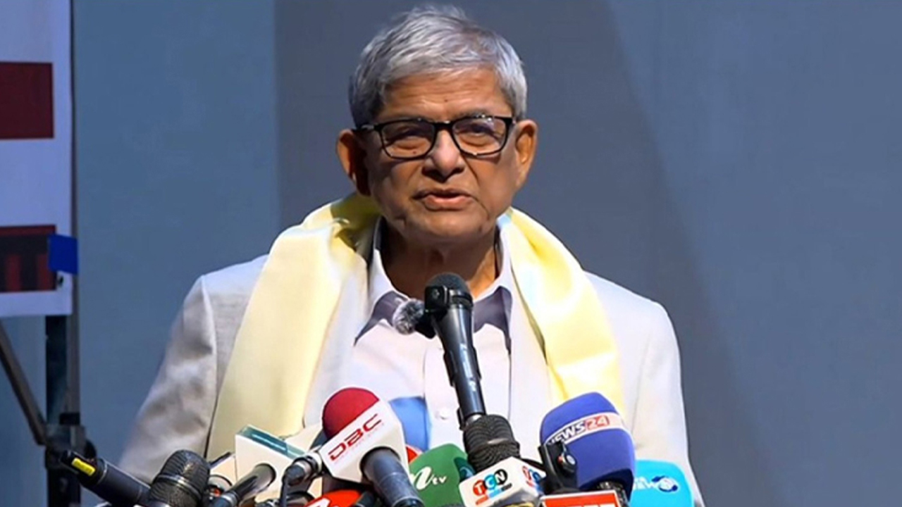 বিদেশে বসে হাসিনা দেশকে অস্থিতিশীল করার চেষ্টা চালিয়ে যাচ্ছে: মির্জা ফখরুল