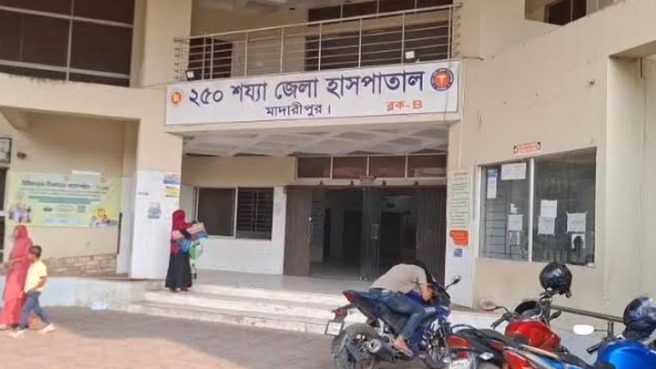 মাদারীপুরে কিশোরীকে অপহরণের পর ধর্ষণ, দাদা-নাতির বিরুদ্ধে অভিযোগ