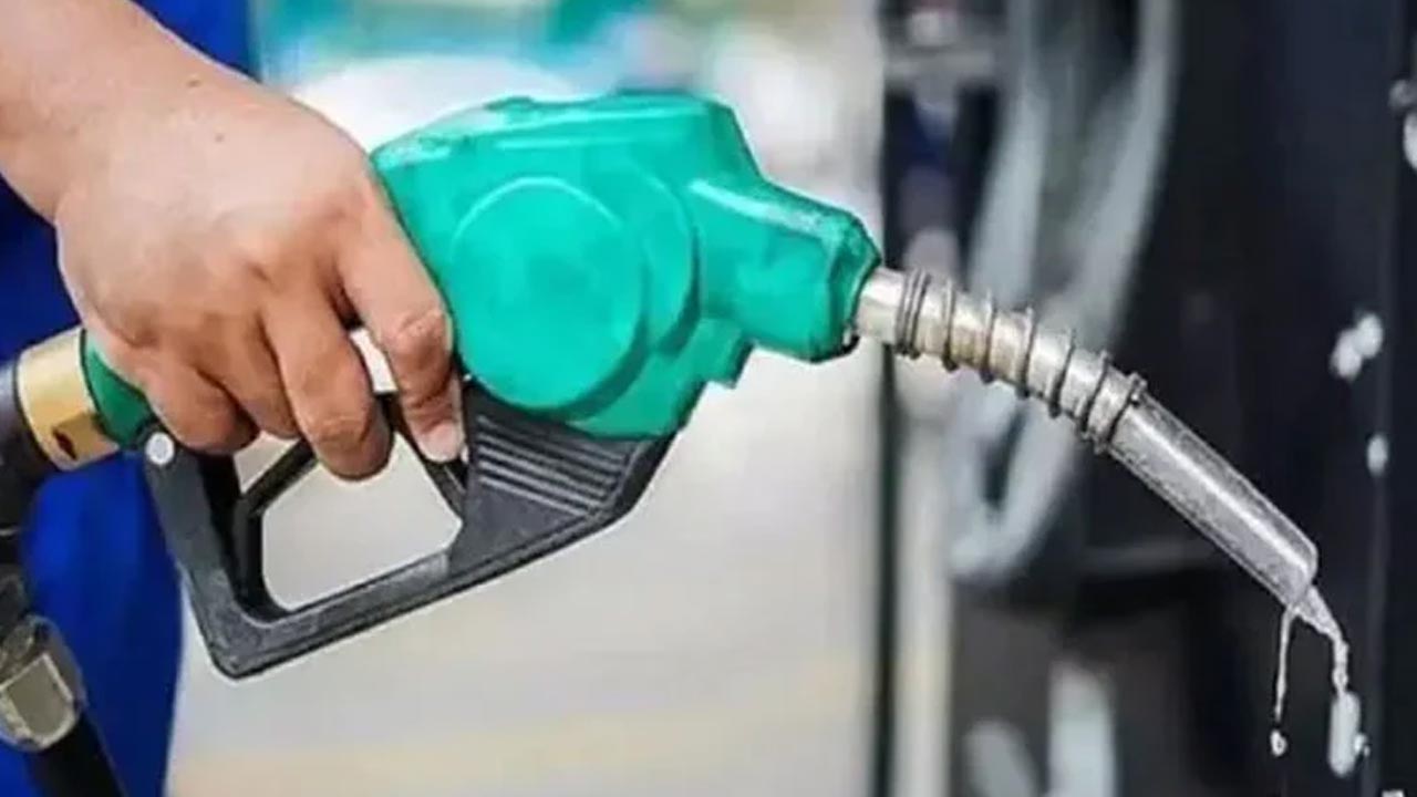 পেট্রোল&ndash;অকটেন সরবরাহ উন্মুক্ত করার দাবি পাম্প মালিকদের