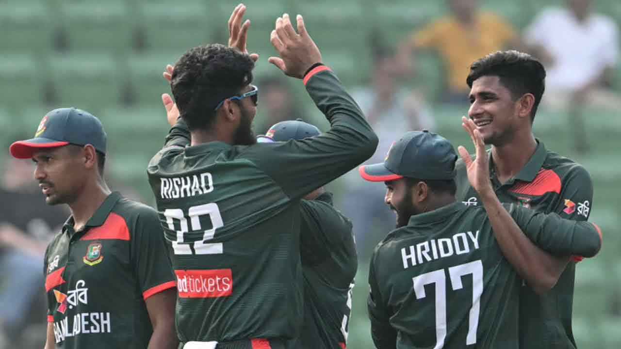 দারুণ শুরু পাকিস্তানের, কিন্তু নাহিদের আঘাতে সর্বনাশ পাকিস্তানের&nbsp;