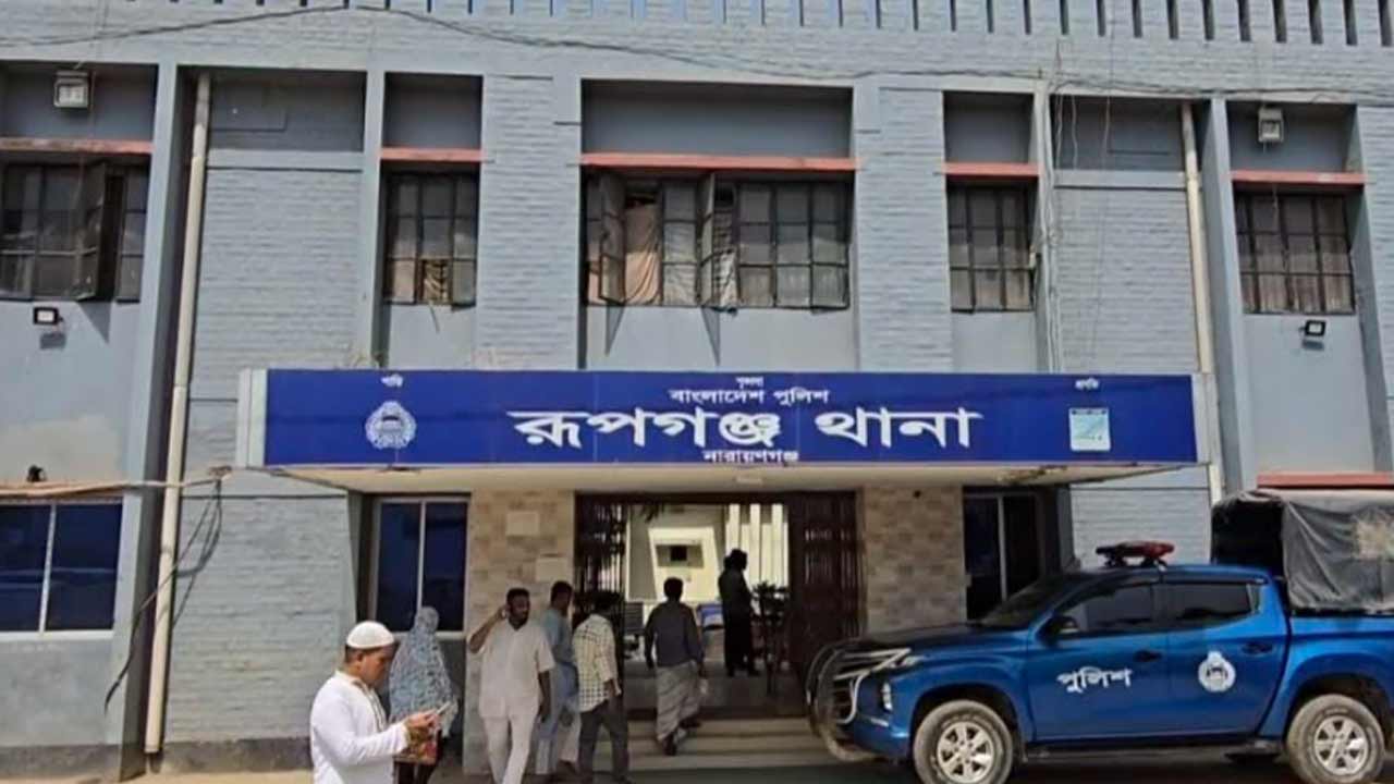 রূপগঞ্জে ছেলের হামলায় বাবা ও বড় ভাই টেঁটাবিদ্ধ