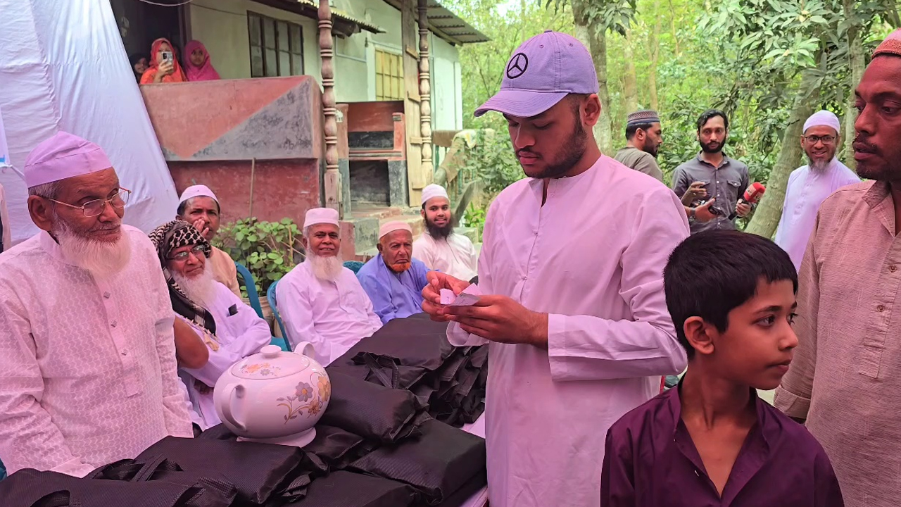 লটারিতে ওমরাহর সুযোগ পেলেন দুই ইমাম