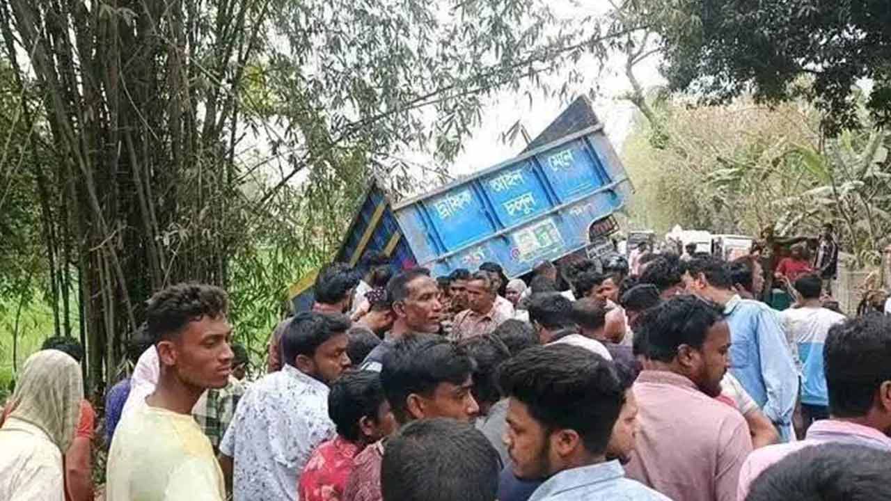 কুড়িগ্রামে ট্রাকের ধাক্কায় মোটরসাইকেল আরোহী নিহত