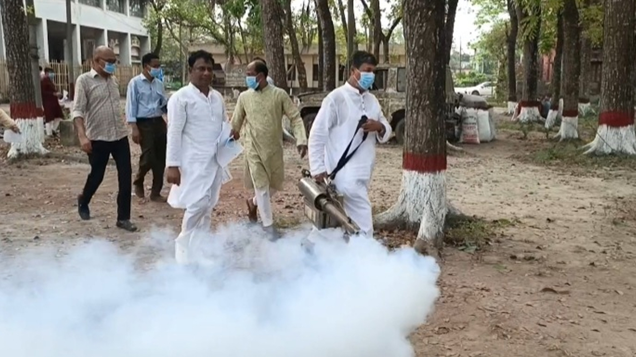 মাদারীপুরে পরিচ্ছন্নতা অভিযানে এমপি ও ডিসি