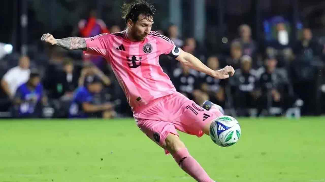 ৯০০ গোলের দ্বারপ্রান্তে মেসি