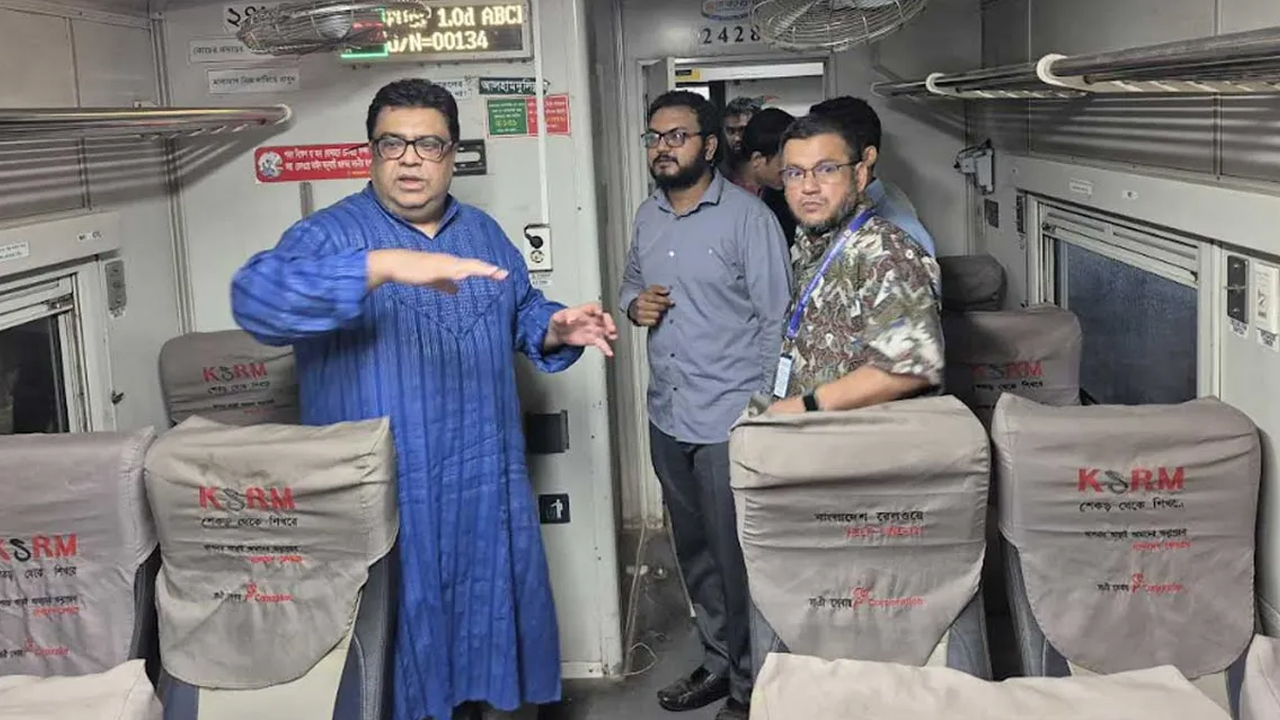 ট্রেনে পরীক্ষামূলক &lsquo;স্টারলিংক&rsquo; ইন্টারনেট সেবা চালু