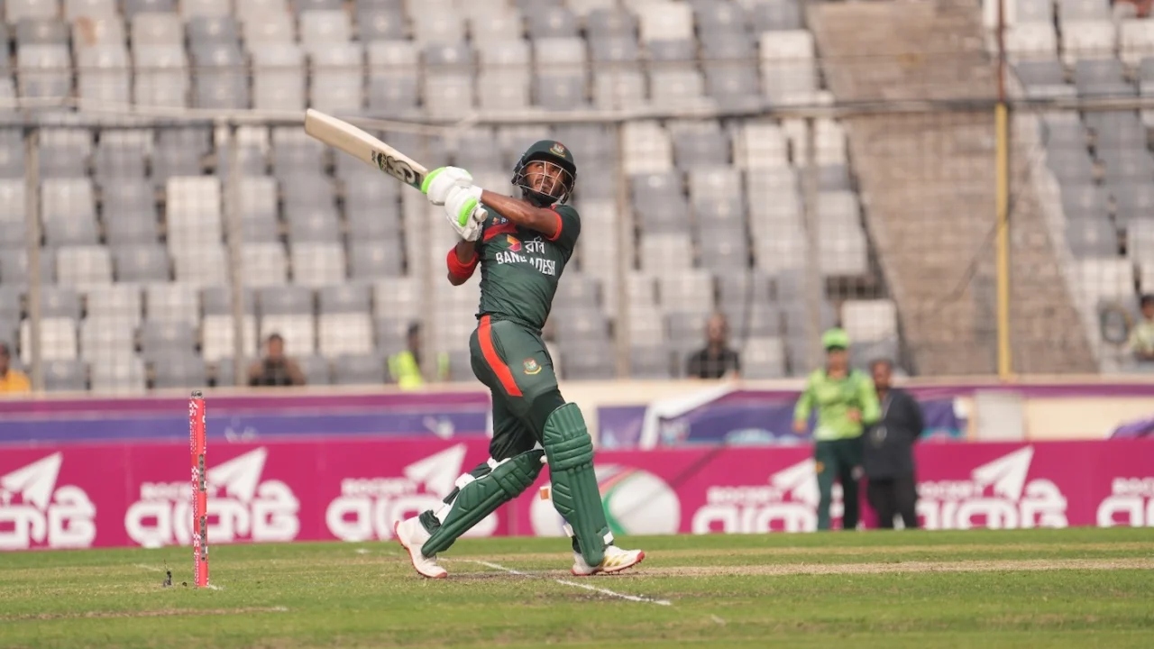 পাকিস্তানের বিপক্ষে ওয়ানডেতে প্রথম সেঞ্চুরি তানজিদ তামিমের