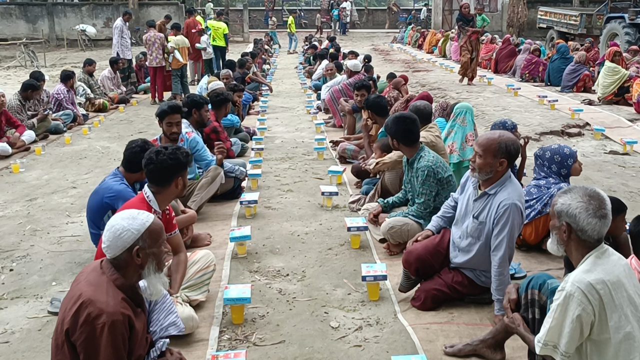 কুড়িগ্রামে অসহায় মানুষের পাশে &lsquo;ভালো কাজের হোটেল&rsquo;