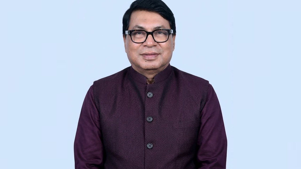 গাইবান্ধা জেলা পরিষদের প্রশাসক হলেন ডা. মইনুল