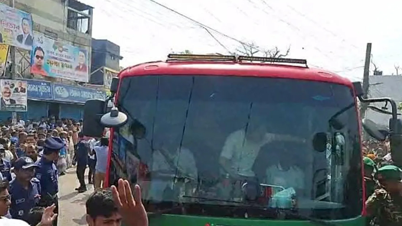 সৈয়দপুরে পৌঁছেছেন প্রধানমন্ত্রী তারেক রহমান