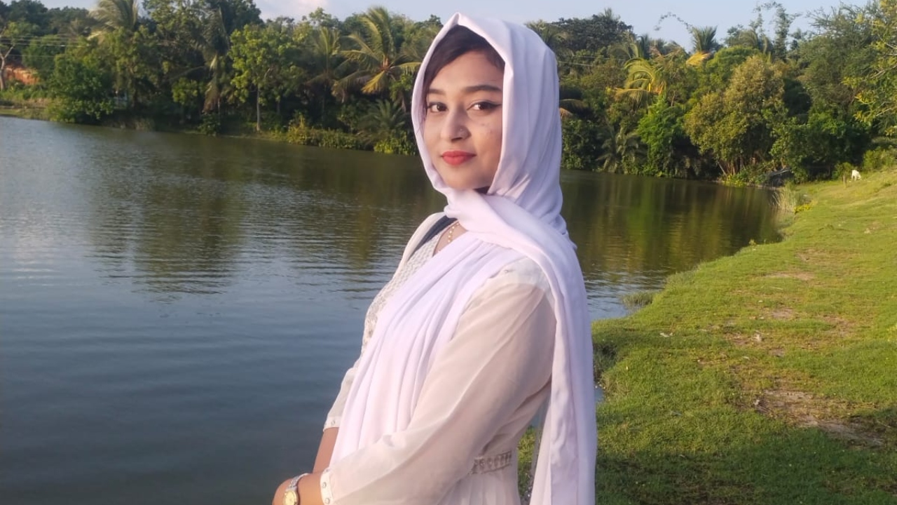 সাতক্ষীরায় চারদিন ধরে নিখোঁজ কলেজছাত্রী সামিয়া, উৎকণ্ঠায় পরিবার